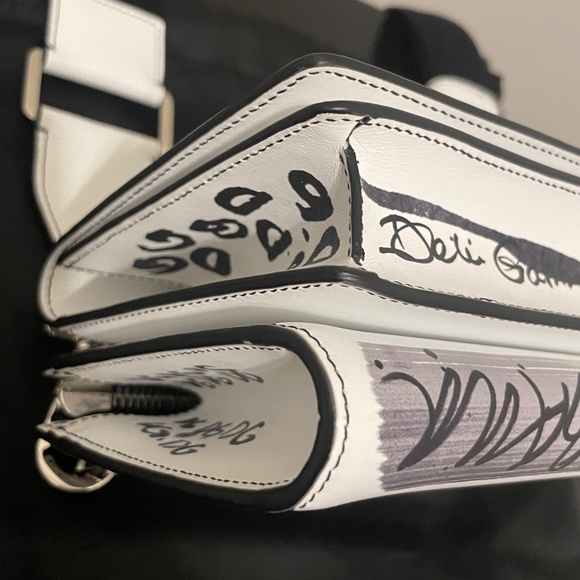 Dolce & Gabbana Graffiti Print Leather Crossbody Bag - Picture 3 of 15